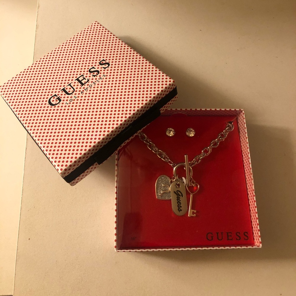 Brand New GUESS Necklace